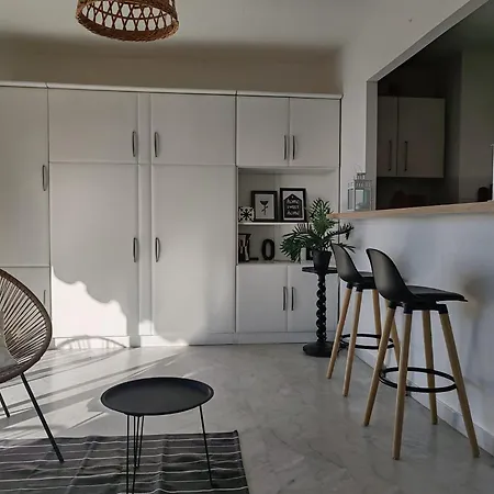 Apartment De Charme Avec Piscine Et Belle Vue
